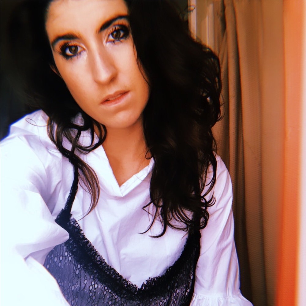 Meet your Posher, Samantha